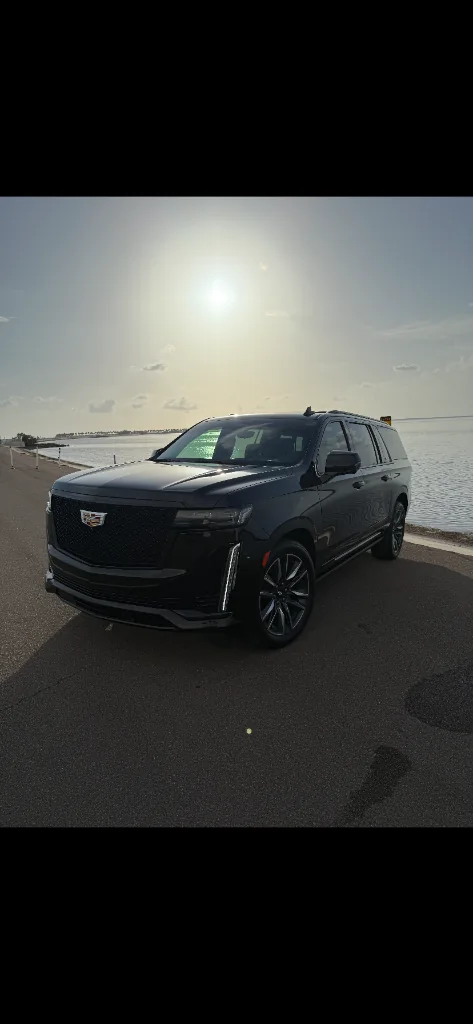 Cadillac Escalade ESV exterior — luxury car rental in Tampa Bay
