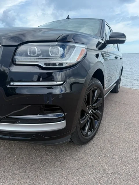 Lincoln Navigator L Premium thumbnail 3
