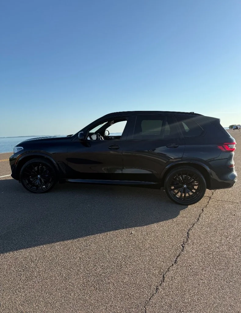 BMW X5 xDrive40i M Sport exterior — luxury car rental in Tampa Bay